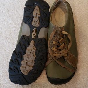 KEEN leather Shoes